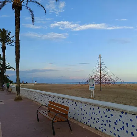 Terraza Frente A Mar Y Playa * El Puig (Valencia)